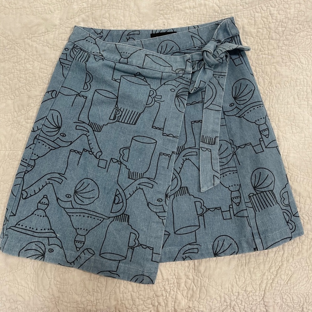 Never worn, denim skirt